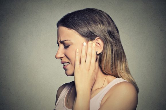 Các thông tin cần biết về tình trạng đau tai