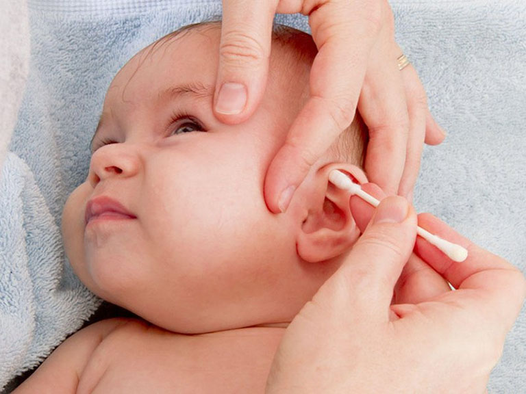 Nguyên nhân gây đau tai ở trẻ em