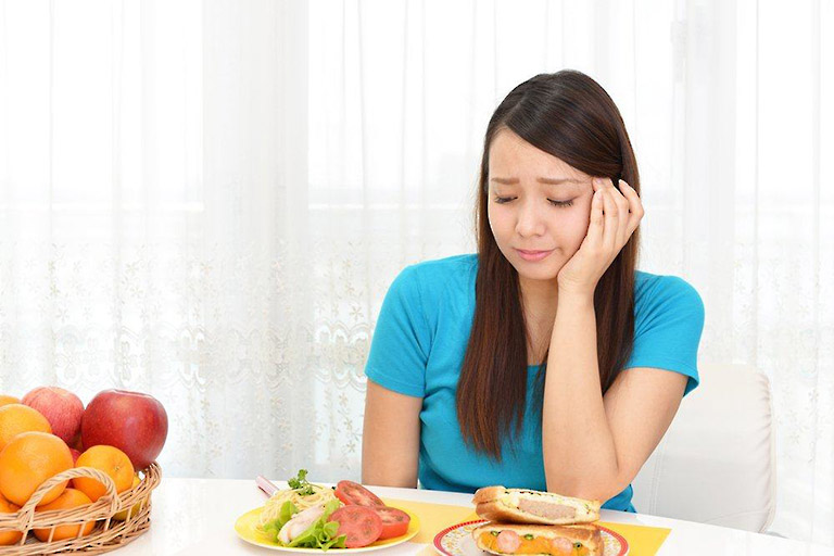 Chán ăn là một trong những triệu chứng viêm đại thường gặp