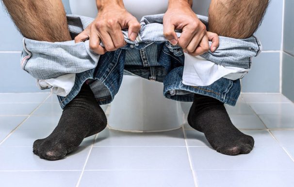 Bị táo bón lâu ngày có thể gây ra những tác tại nguy hiểm cho người bệnh