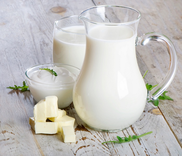 Bị gai cột sống nên uống sữa gì để hỗ trợ điều trị bệnh?