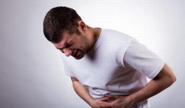 U dưới niêm mạc tá tràng thường dẫn đến đau bụng âm ỉ từng cơn, đi ngoài ra máu