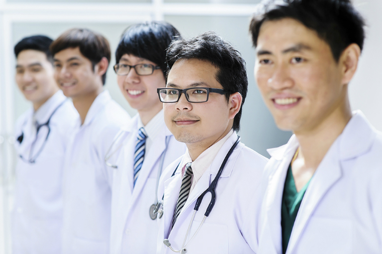 Phòng khám Phụ sản Minh Khai có đội ngũ bác sĩ chuyên nghiệp, trình độ chuyên môn cao và giàu kinh nghiệm.