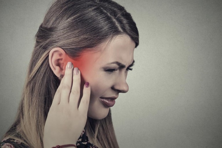 Bệnh viêm tai giữa kéo dài