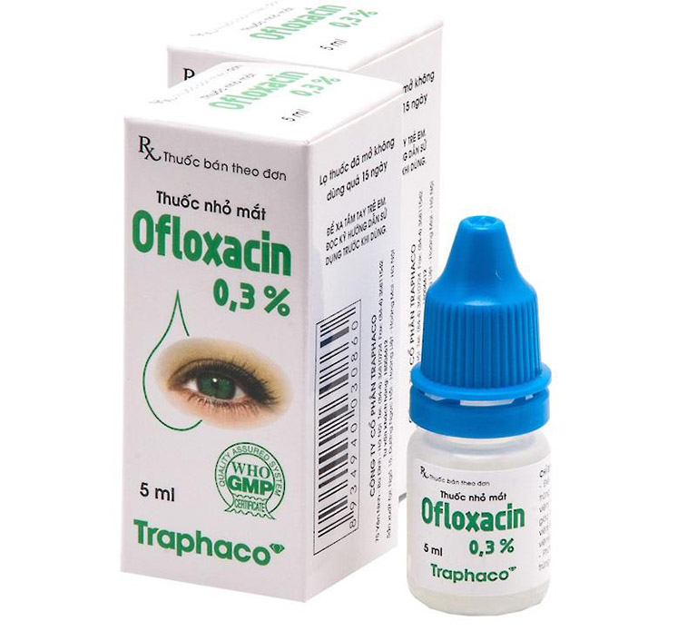 Sử dụng thuốc Ofloxacin nhỏ mắt theo sự chỉ định của bác sĩ về liều lượng và thời gian điều trị 