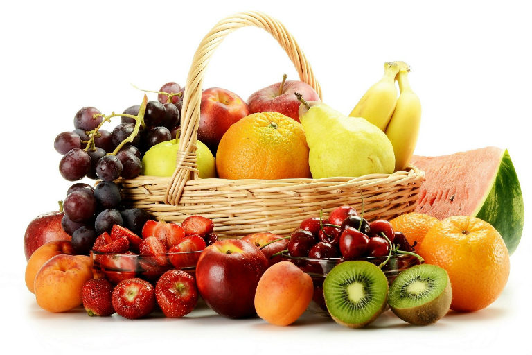 Người bệnh trĩ nên ăn một số loại trái cây như táo, lê, chuối,... để cải thiện tình trạng bệnh.