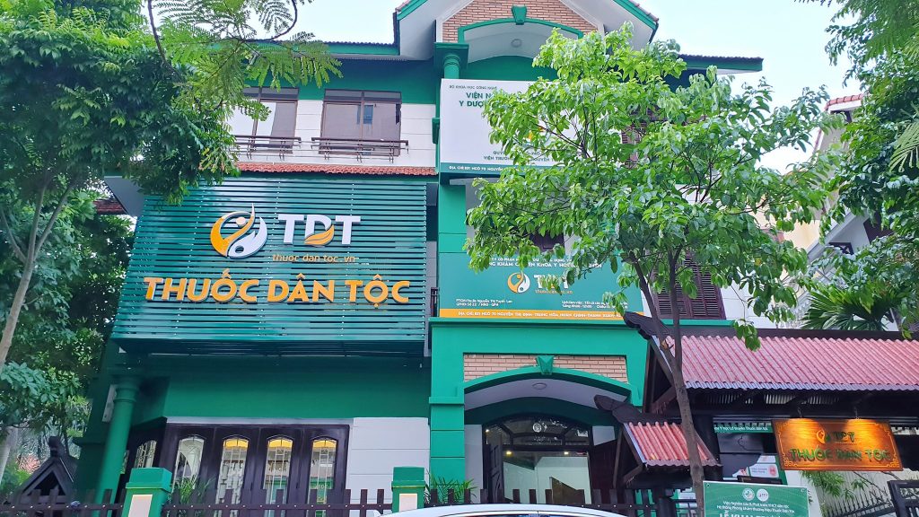 Phòng khám Thuốc Dân Tộc Nguyễn Thị Định rộng rãi, khang trang 