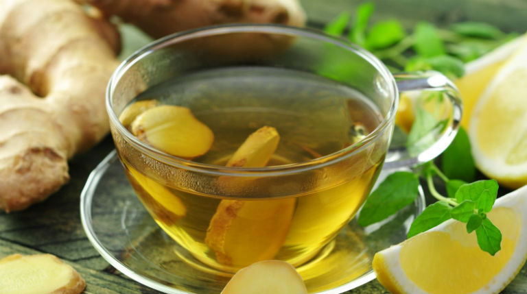 Khi bị đau dạ dày, người bệnh vẫn nên dùng trà gừng với liều lượng vừa phải, bệnh sẽ được cải thiện.