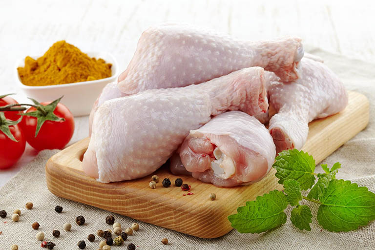 Bị bệnh zona thần kinh có ăn được thịt gà không?