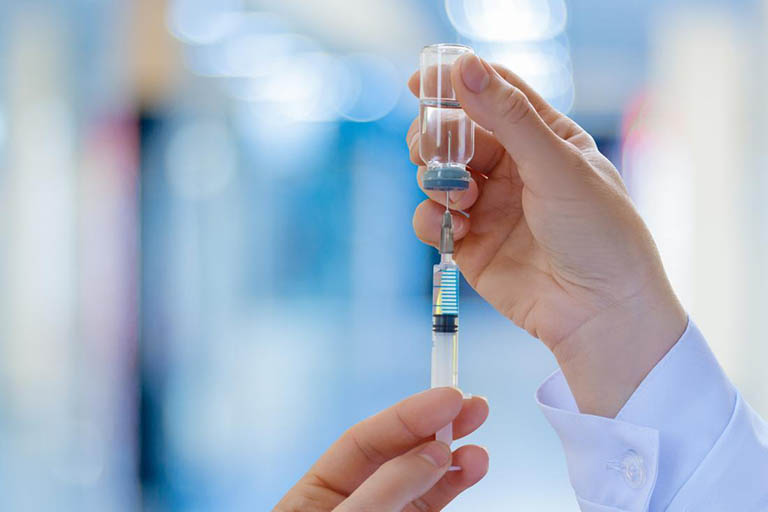 Tiêm vắc xin phòng ngừa nhiễm virus varicella zoster