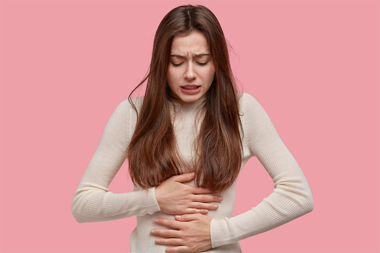 triệu chứng của đau dạ dày sau khi ăn no