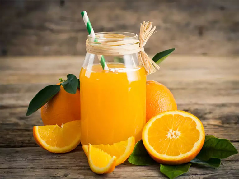 đau dạ dày uống nước cam, chanh được không