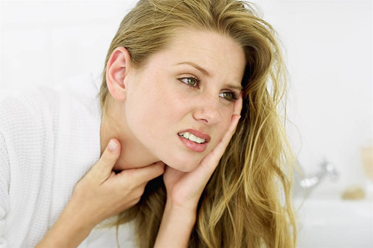 Sổ mũi đau họng là bệnh gì? Cách nhận biết và điều trị
