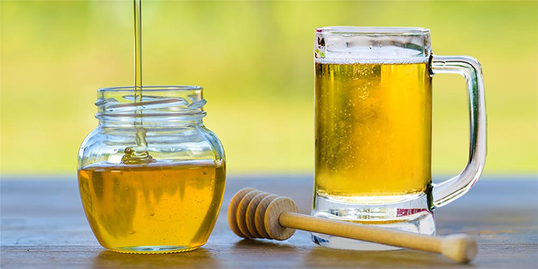 bia kết hợp với mật ong trị gàu
