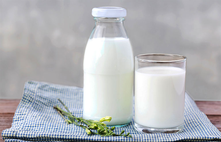 bị trào ngược dạ dày có nên uống sữa không?