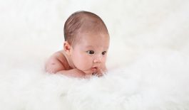 Tóc của trẻ sơ sinh có những đặc điểm gì?