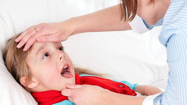 Điều trị viêm amidan cấp cho trẻ em