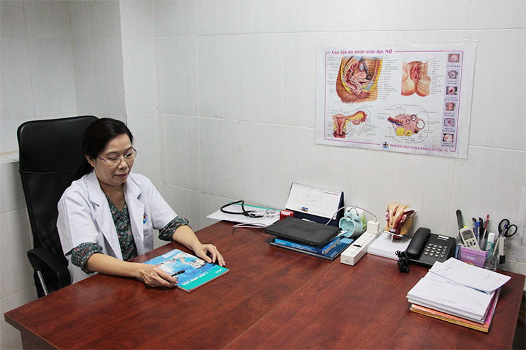 Bác sĩ Nguyễn Thị Huỳnh Mai là bác sĩ giỏi trong lĩnh vực điều trị vô sinh hiếm muộn