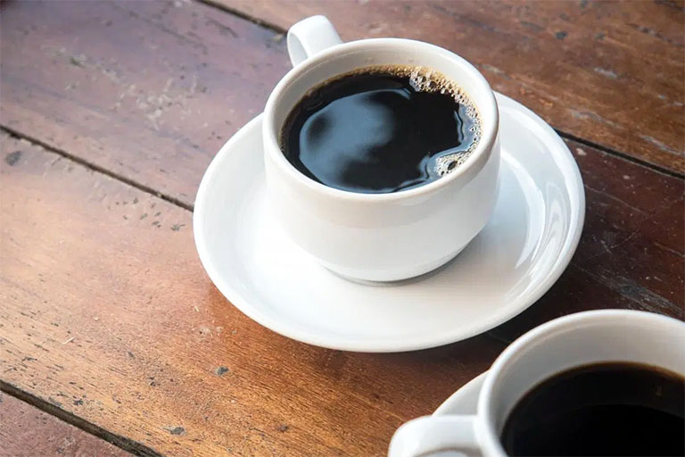 Chỉ uống đủ lượng cà phê mỗi ngày để đủ tỉnh táo mà không làm ảnh hưởng đến khả năng sinh sản
