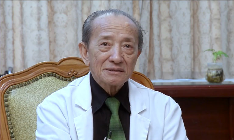 Giáo sư Tài Thu cả cuộc đời cống hiến cho nền YHCT