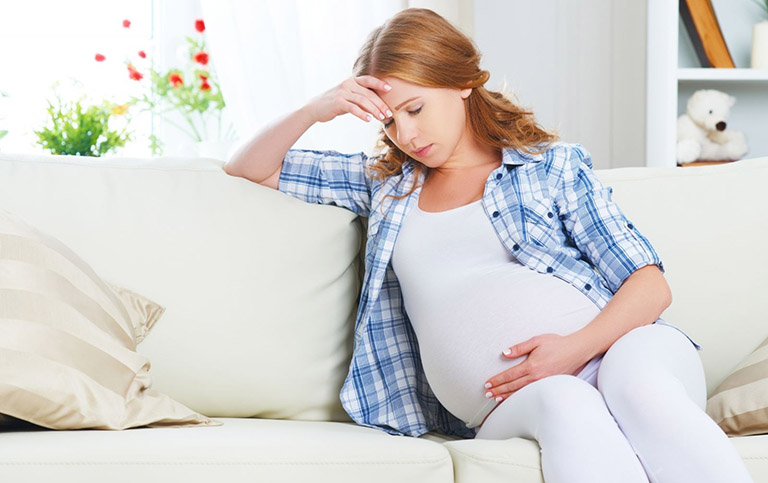 Dấu hiệu nhận biết viêm lộ tuyến cổ tử cung khi mang thai