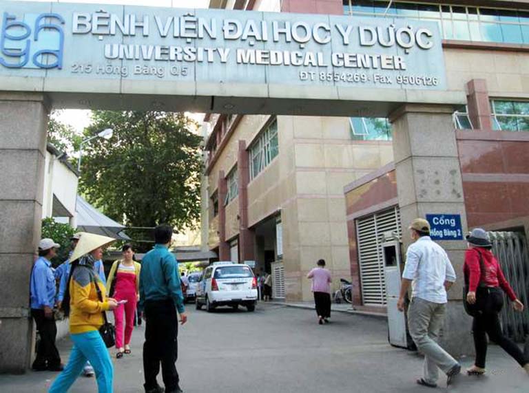 Bệnh viện Đại học Y dược Thành phố Hồ Chí Minh có đội ngũ y bác sĩ giỏi, trình độ chuyên môn sâu trong việc khám và mổ u xơ tử cung