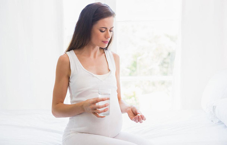 Vitamin E và phụ nữ mang thai - Liều dùng và thời gian sử dụng