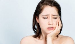 Đau răng có thể dẫn đến hiện tượng bị sưng má