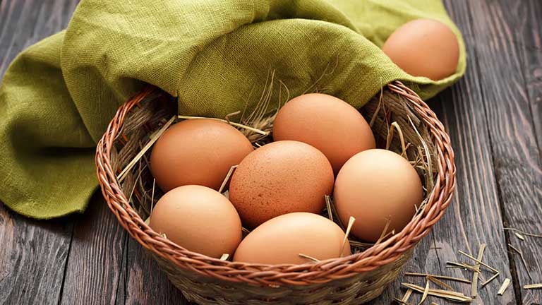 Trứng là thực phẩm được sử dụng khá phổ biến với hàm lượng dưỡng chất rất cao