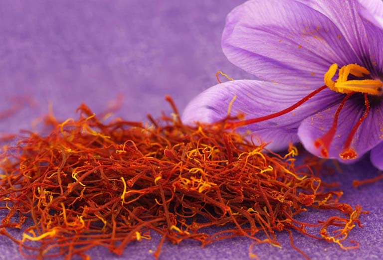 Yến chưng nhụy hoa nghệ tây (saffron)c