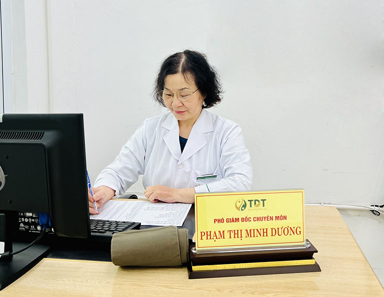 Bác sĩ Phạm Thị Minh Dương hiện giữ chức vụ Phó Giám đốc Chuyên môn Trung tâm Thuốc Dân Tộc Mỹ Đình