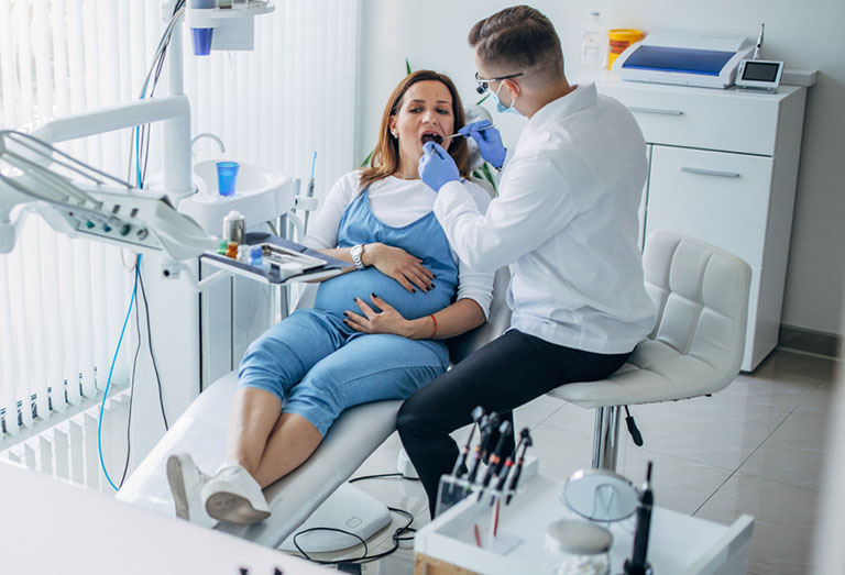 Phương pháp xử lý viêm lợi trùm răng khôn khi mang thai