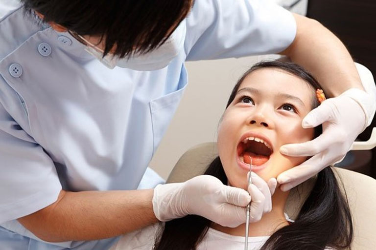 Có nên điều trị răng ở trẻ em không?