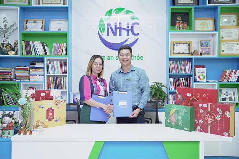 Ký kết hợp tác cung ứng set quà cùng Công ty Tâm lý trị liệu NHC Việt Nam