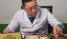 Từng vị thuốc được bác sĩ nghiên cứu để gia giảm, điều chỉnh rất kỹ lưỡng