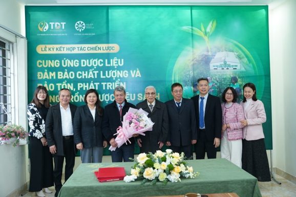 Buổi lễ ký kết có sự tham dự của nhiều chuyên gia, khách quý